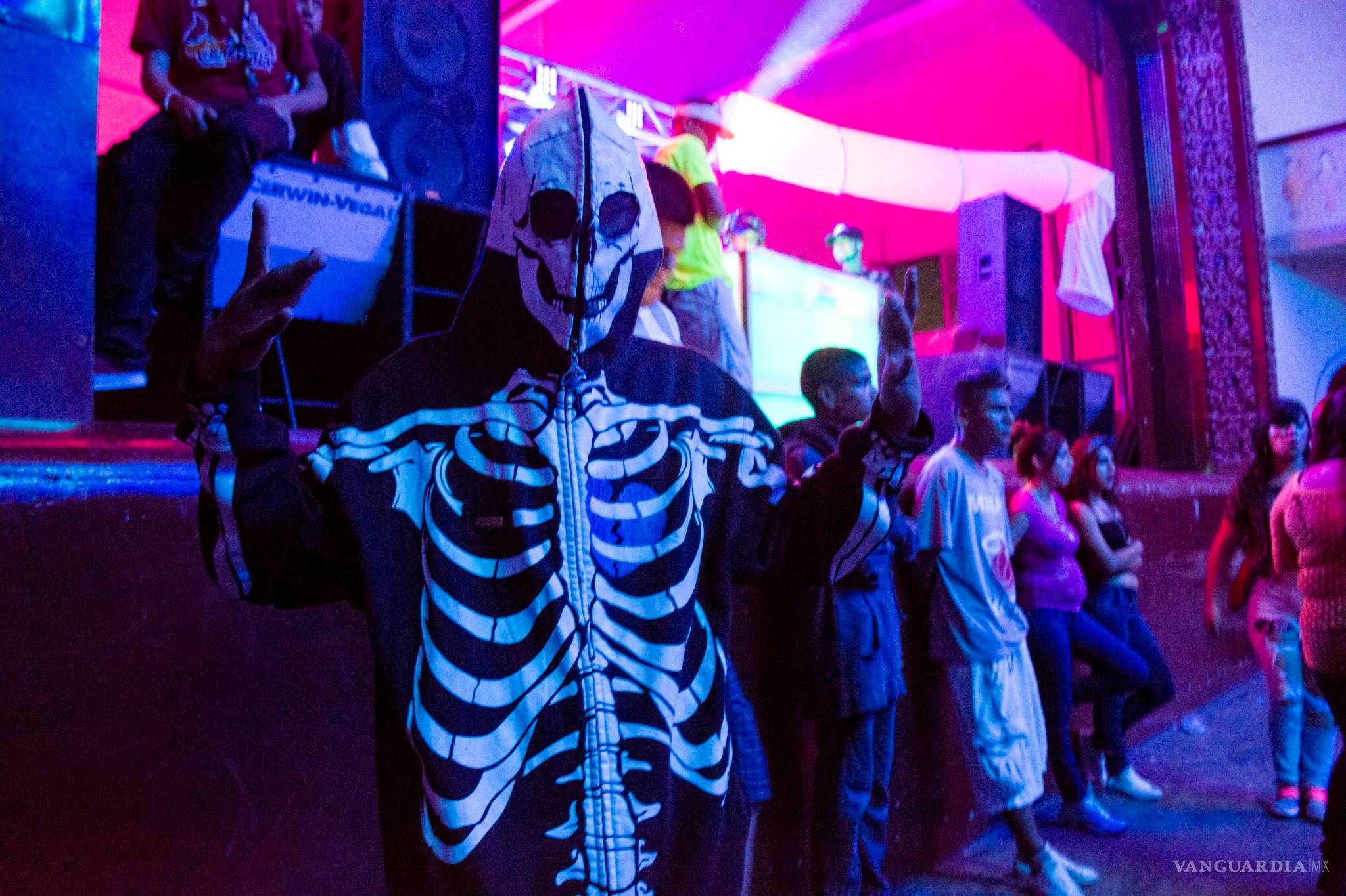 $!La noche en que las pandillas intentaron una tregua por sus muertos