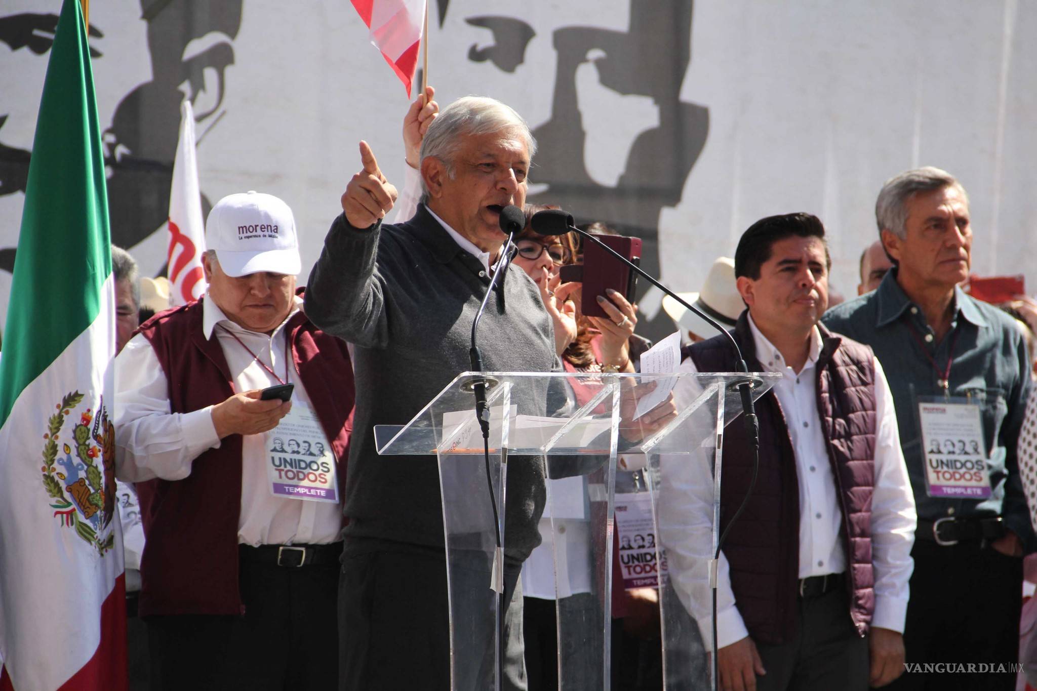 AMLO iniciará gira por EU en defensa de migrantes mexicanos