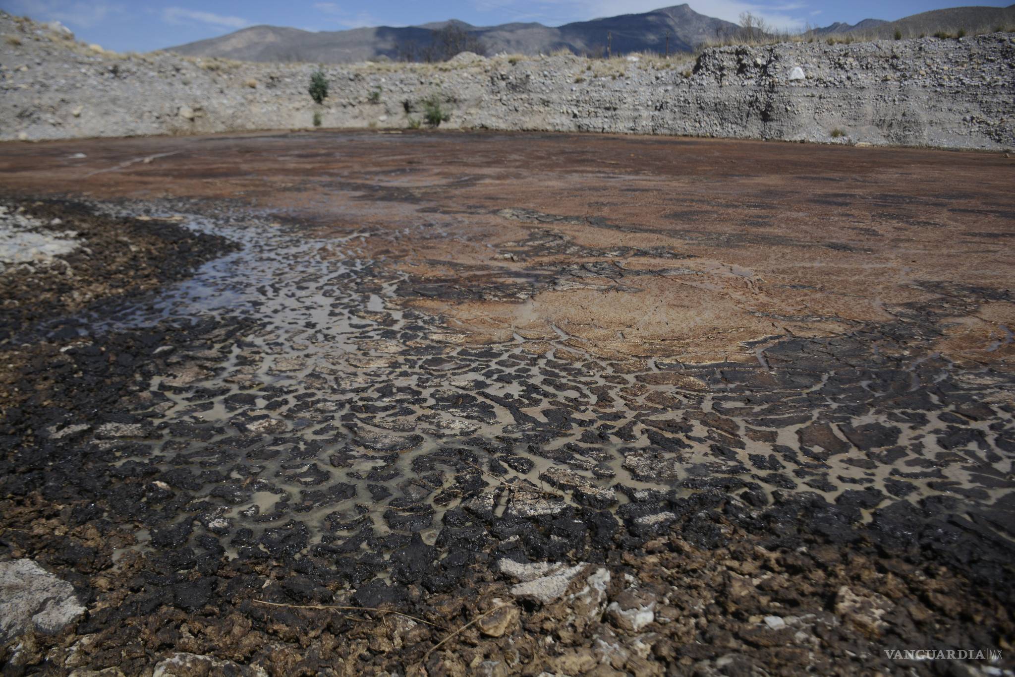 $!‘Jugosa’, sin permisos ecológicos, contamina… y ni a quién le importe