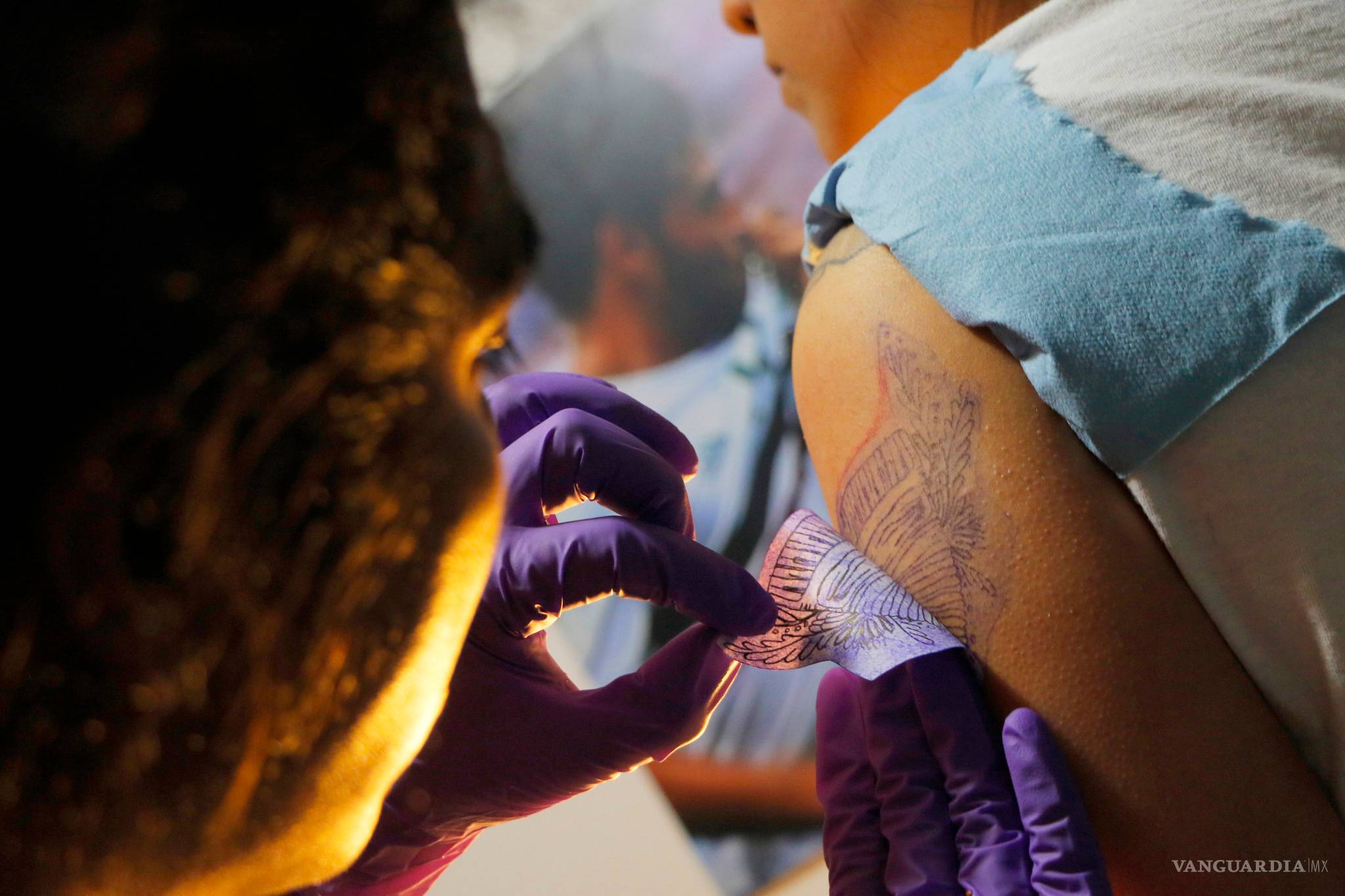 $!En Residencias Corona estrenan mural y celebran Tattoo Night