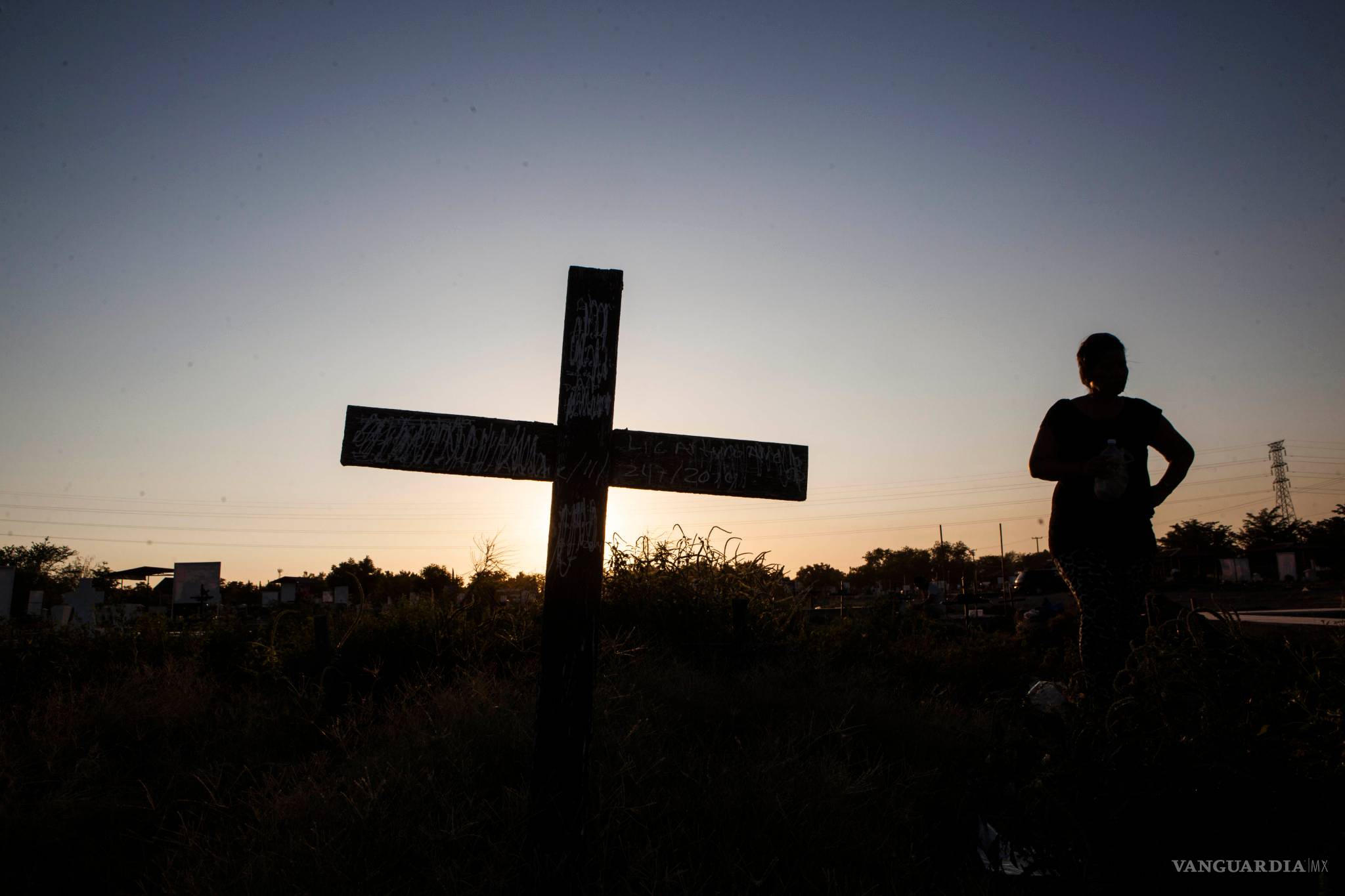 $!Un país rebasado por sus muertos