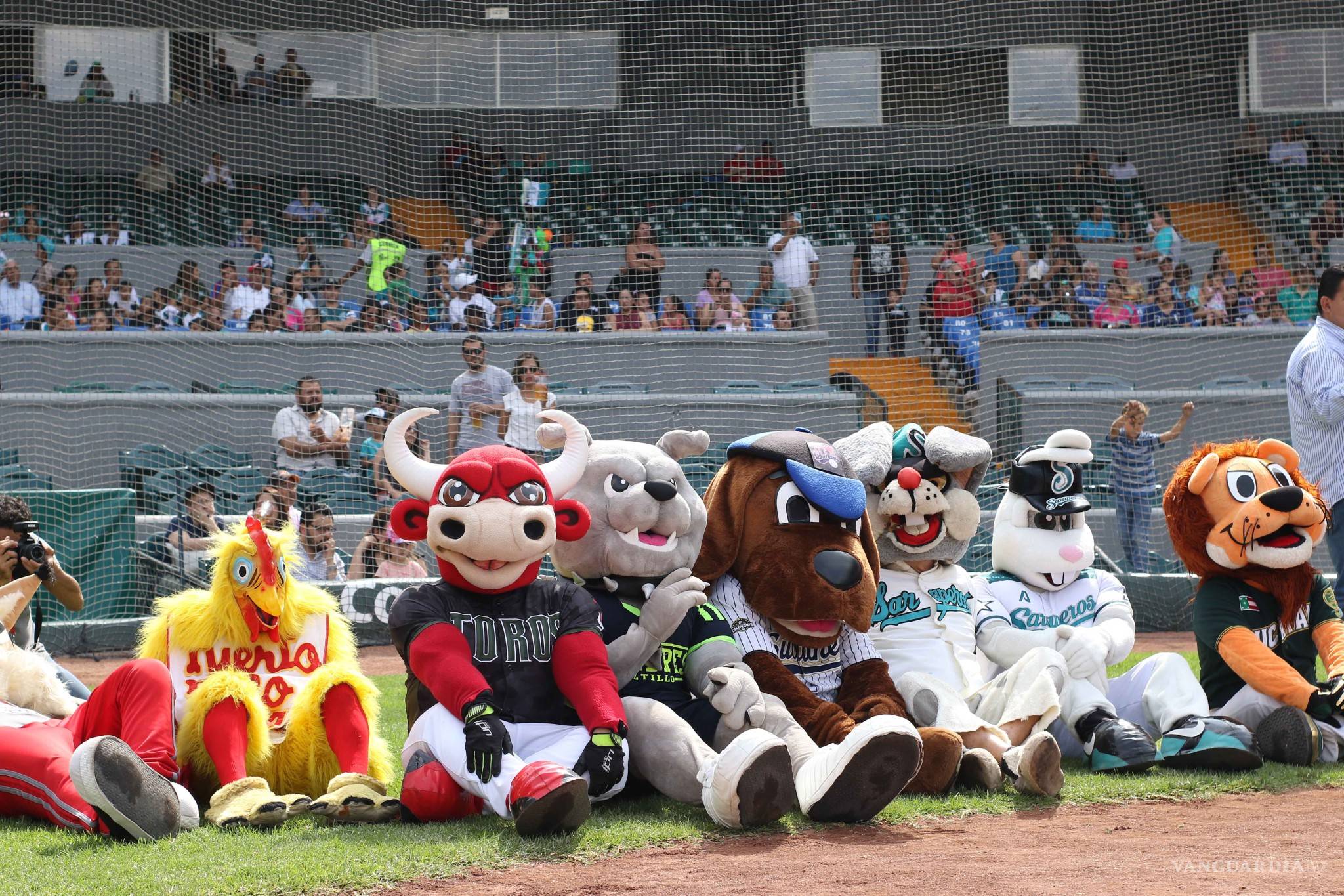 $!Kike Conejo ¡el alma de la fiesta en Saltillo y de Saraperos!