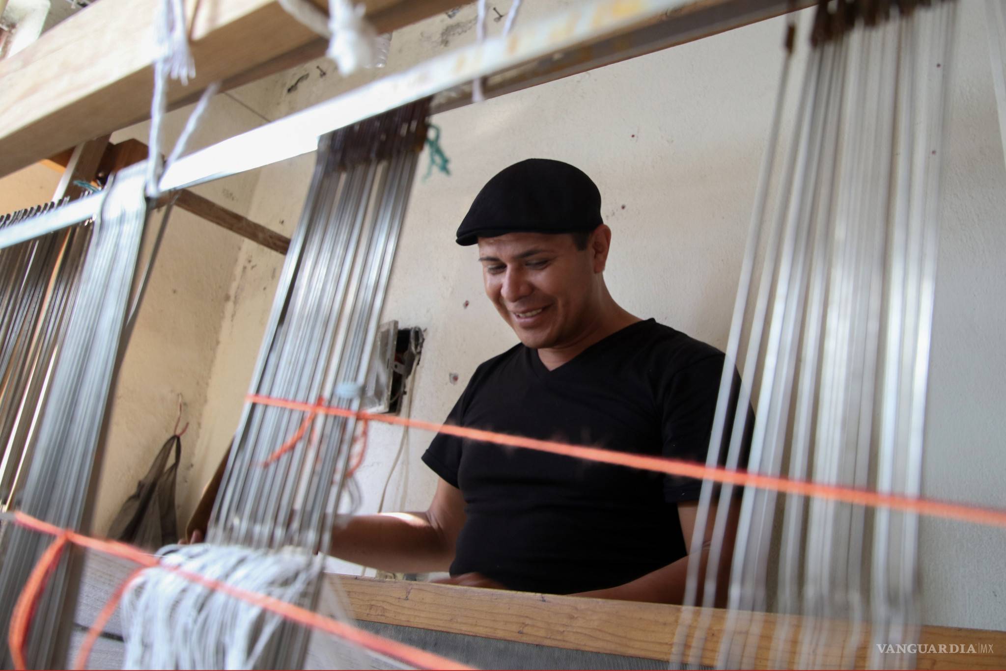 $!¡Sarape que usó Canelo en pelea fue hecho en Saltillo!