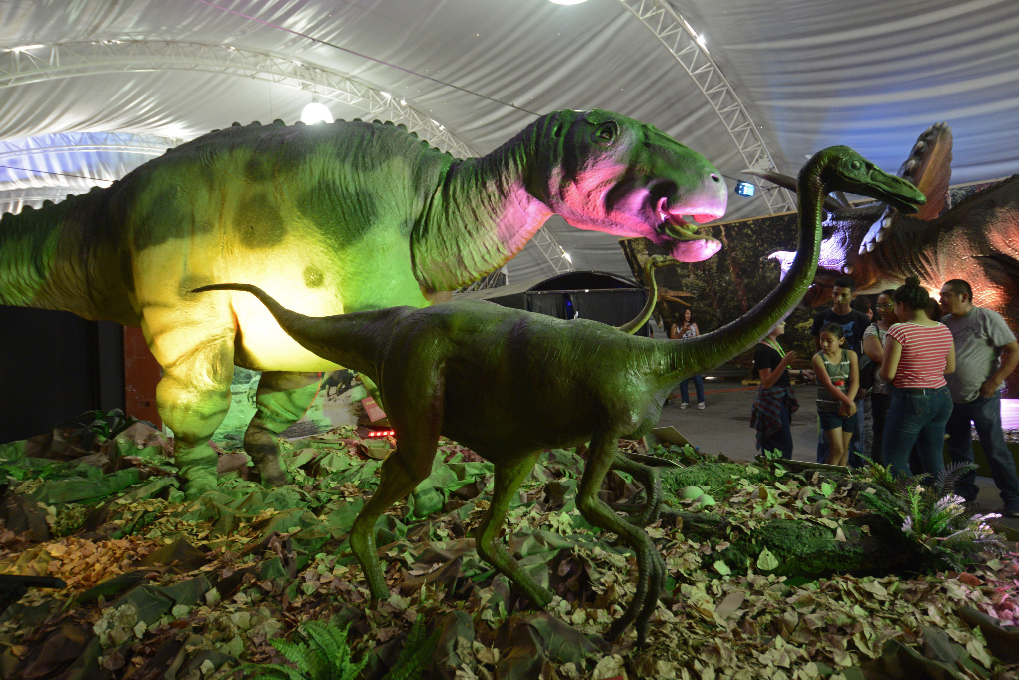 $!Impacta la Tierra de Dinosaurios en Saltillo