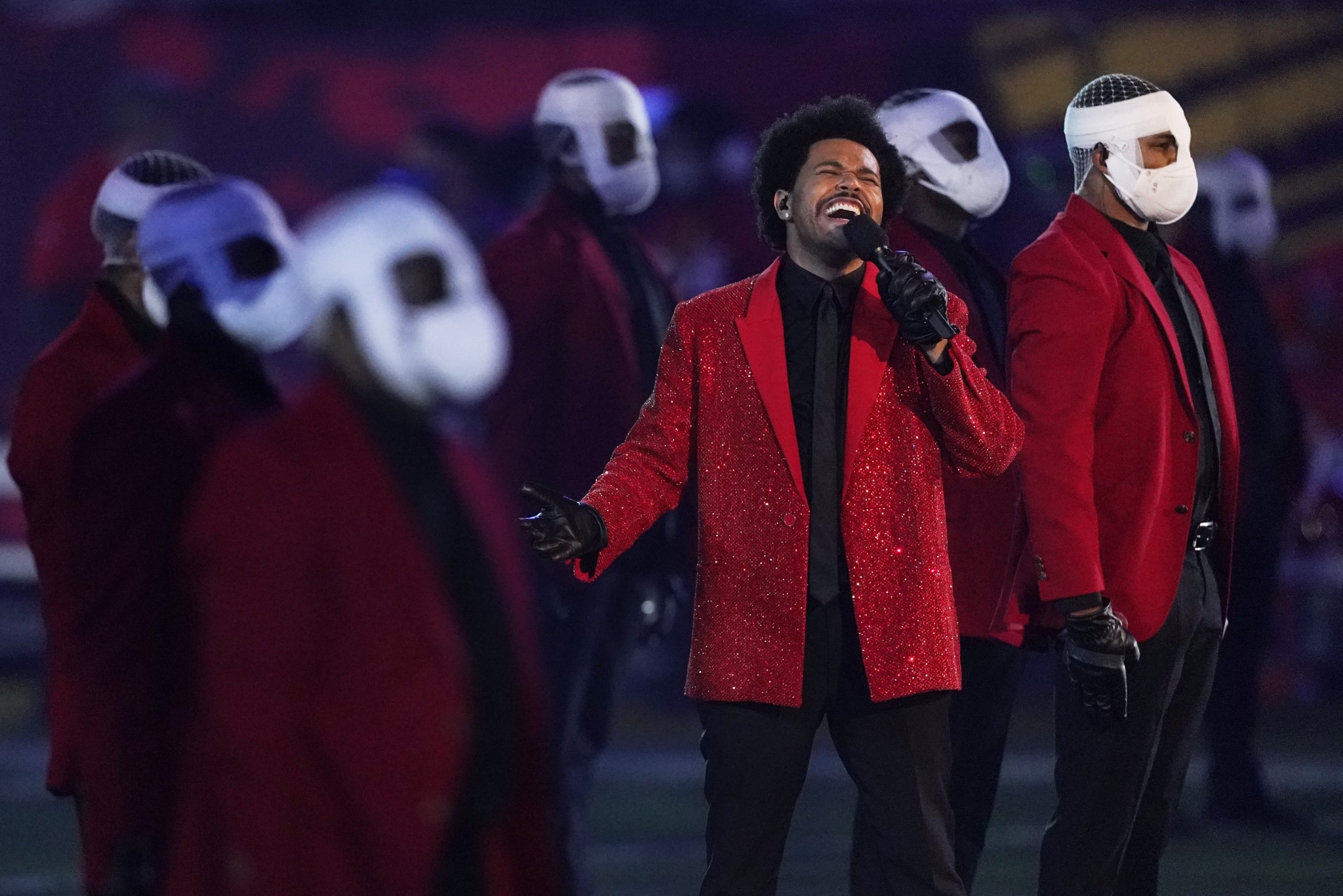 $!The Weeknd no sorprende en el Super Bowl LV, pero no todo es su culpa…