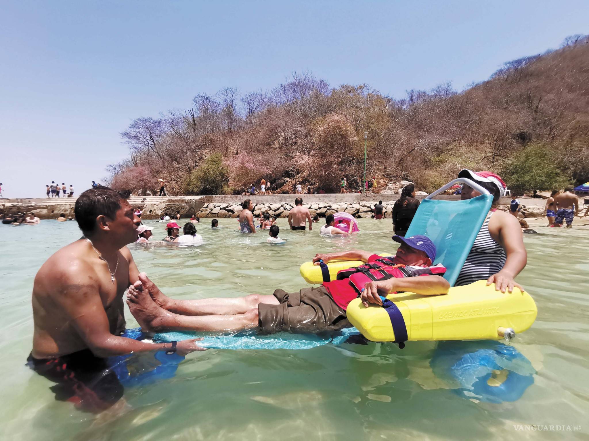 $!Se estrena Huatulco como playa incluyente; Destino para las personas con discapacidad