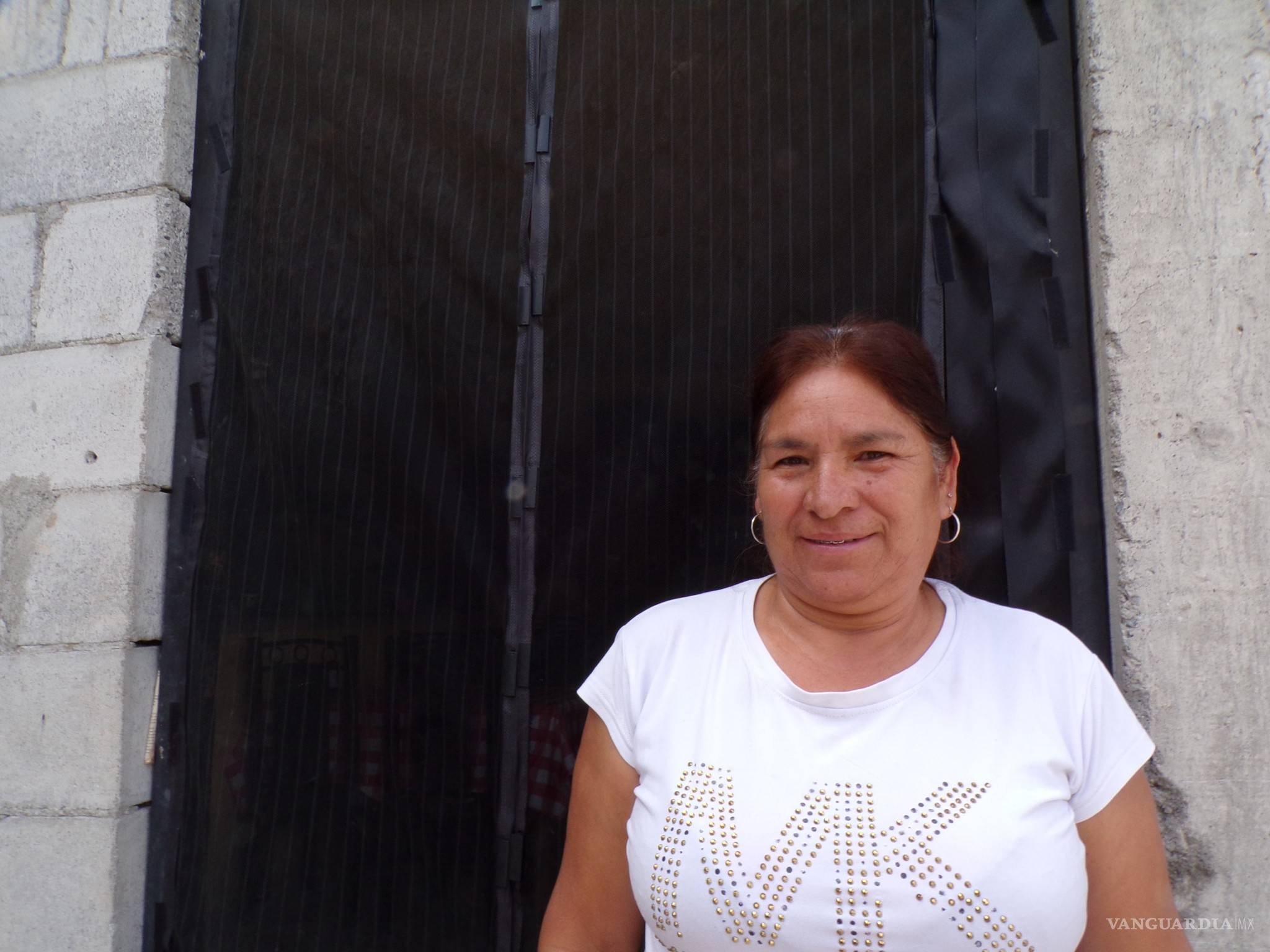 $!Viven en La Gloria entre moscas, malos olores e indiferencia; crían puercos con total impunidad