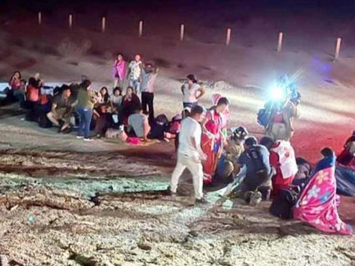 $!Una fuerte movilización de ambulancias, cuerpos de rescate y de corporaciones policiacas, de los municipios de San Pedro, Parras, Matamoros y hasta de Torreón, se dio tras el reporte.