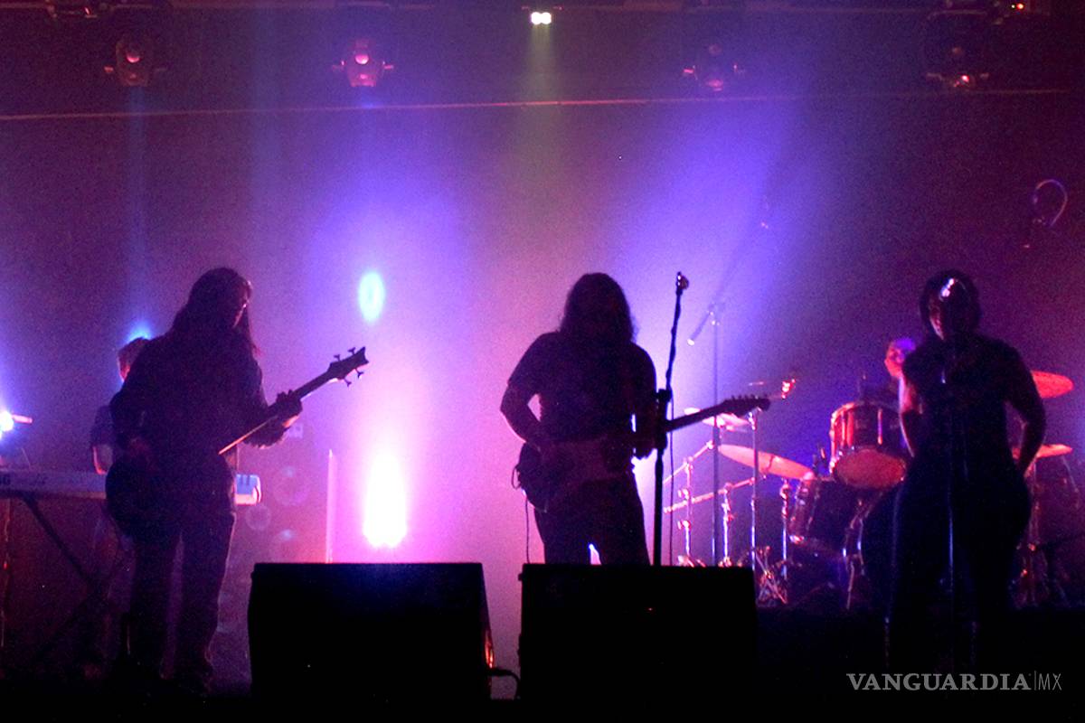 Ruber Flos lanza su primer disco titulado Cruz del Aire