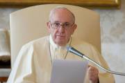 Promete Papa justicia a víctimas de abusos