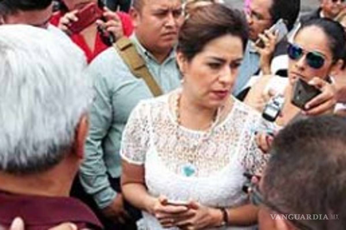 Piden 'ficha roja' para cuñada de Obrador, ex funcionaria de Javier Duarte