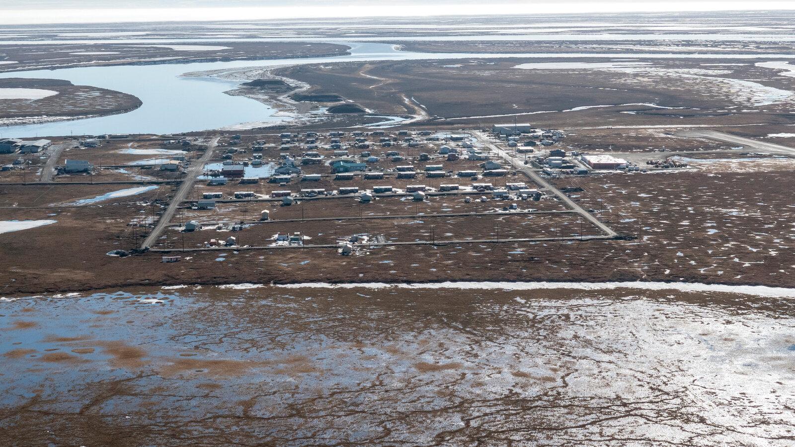 Biden aprobó polémico proyecto petrolero en Alaska. Noticias en tiempo real