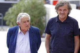 José Mujica es ovacionado en Venecia; estrenan dos cintas inspiradas en el expresidente