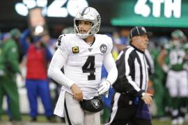 ¿Es el principio del fin para Derek Carr?