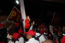 Inicia Diana Hernández campaña por la alcaldía de Saltillo en la explanada de la Presidencia Municipal