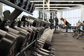 La asaltan afuera del Gym …y como puede se escapa