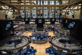Una vista general muestra la sala de operaciones de la Bolsa de Nueva York, el viernes 16 de octubre de 2026, en Nueva York.