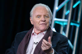 Reconoce Anthony Hopkins que le gusta estar solo