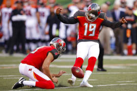 Buccaneers cortan al 'mexicano' Sergio Aguayo