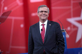 Jeb Bush se retira de la carrera presidencial