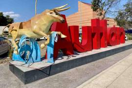 Habitantes de Autlán de Navarro cuentan que el capo Nemesio Oseguera Cervantes, alias El Mencho o Señor de los Gallos, solía patrocinar el carnaval de ese municipio de Jalisco, otro de sus bastiones que frecuentaba para asistir al jaripeo.