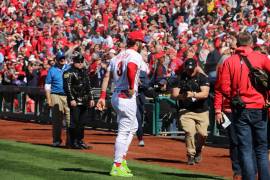 Bryce Harper conecta su primer jonrón en la Temporada