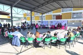 El programa busca fortalecer las habilidades de lectura y escritura en niñas y niños de primero a tercer grado.