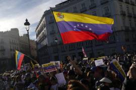 Exigen manifestantes que Nicolás Maduro deje el poder y se reconozca a González como presidente legítimo | Foto: AP