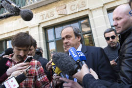 Platini planea su regreso