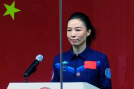 La astronauta Wang Yaping durante una rueda de prensa celebrada en el Centro de lanzamiento de Jiuquan, China. EFE/Álvaro Alfaro
