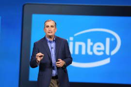 Renuncia CEO de Intel por tener relación amorosa con empleada