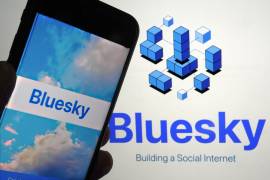 Usuarios que están descontentos con la red social X, antes conocida como Twitter, la están abandonando para irse a Bluesky que es una nueva plataforma de redes sociales.