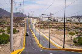 La obra incluye pavimentación y ampliación de carriles.
