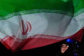 Irán se prepara para la guerra y para contener la disidencia interna