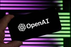 El logo de OpenAI en un teléfono celular en Nueva York el 31 de enero del 2023.