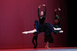 La Gala Internacional de Ballet reunió en el Teatro de la Ciudad Fernando Soler a bailarines invitados de Cuba, Brasil y México como parte del FINA 2026.