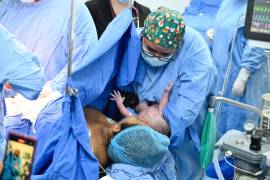 Por cada 102.6 hombres que nacieron durante 2024, hubo 100 mujeres en el País.