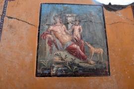 Descubren pintura de Narciso en atrio antiguo de Pompeya