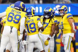 Davante Adams tuvo ocho recepciones para 195 yardas y dos touchdowns en la victoria de los Rams de Los Ángeles.