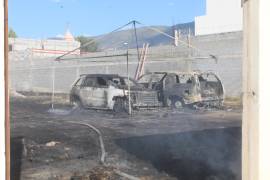 Las camionetas terminaron en pérdida total.