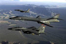 Corea del Norte moviliza aviones tras el envío de bombarderos de EU