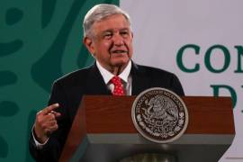 AMLO y Alfonso Romo comen con empresarios en Palacio Nacional