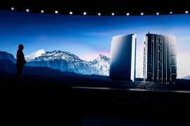 Gao Huan, director tecnológico de la división de autos eléctricos de la firma china CATL, presenta la nueva batería híbrida Freevoy del fabricante chino Contemporary Amperex Technology (CATL) en Beijing.