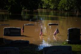Desastre. Precipitaciones históricas, ríos desbordados e inundaciones causaron que decenas perdieran la vida en sus casas y vehículos.
