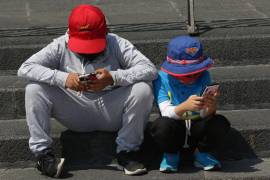 El nuevo padrón de telefonía móvil en México ha generado dudas entre padres y tutores sobre qué CURP debe registrarse en las líneas usadas por menores de edad.