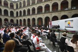 Abandera AMLO a delegación mexicana que acudirá a juegos Panamericanos Lima 2019 (Fotogalería)