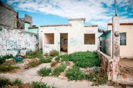 En el sector de Loma Linda existe un gran número de casas abandonadas y que han sido vandalizadas; sirven de refugio de vándalos.