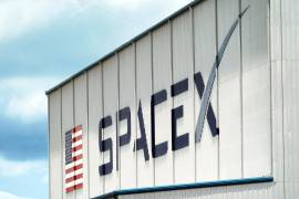 SpaceX cerró el viernes su primer día de cotización en el índice Nasdaq de Wall Street con un crecimiento de 19.3%.