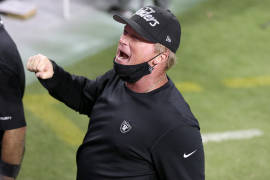 Siguen multas a entrenadores de la NFL por no acatar los protocolos contra el COVID-19