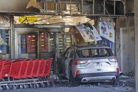 En el centro de Guadalajara hubo afectaciones a comercios y algunos vehículos fueron siniestrados, tras el operativo en contra de El Mencho.